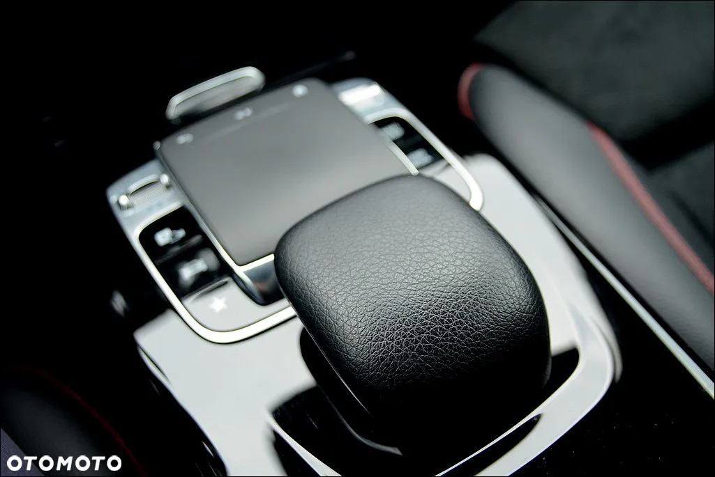 Mercedes-Benz Klasa A 200 7G-DCT AMG Line Advanced Plus - 31