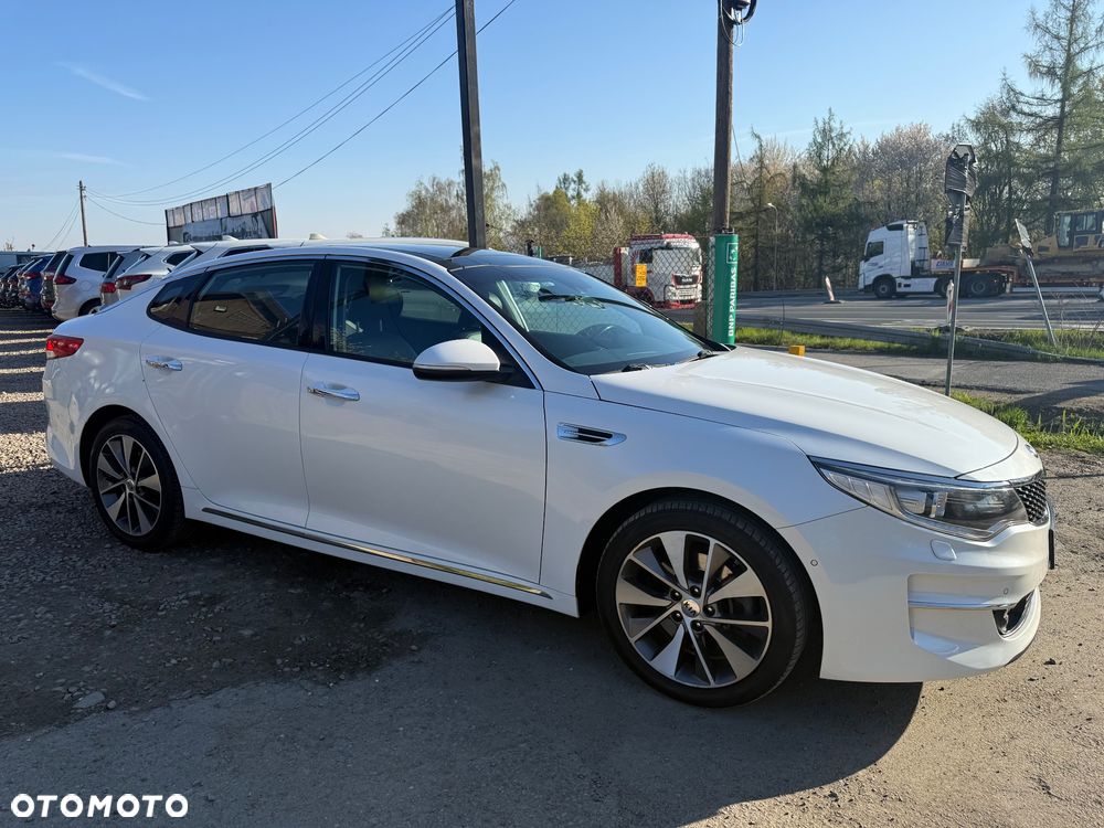 Kia Optima 1.7 CRDI L DCT - 24