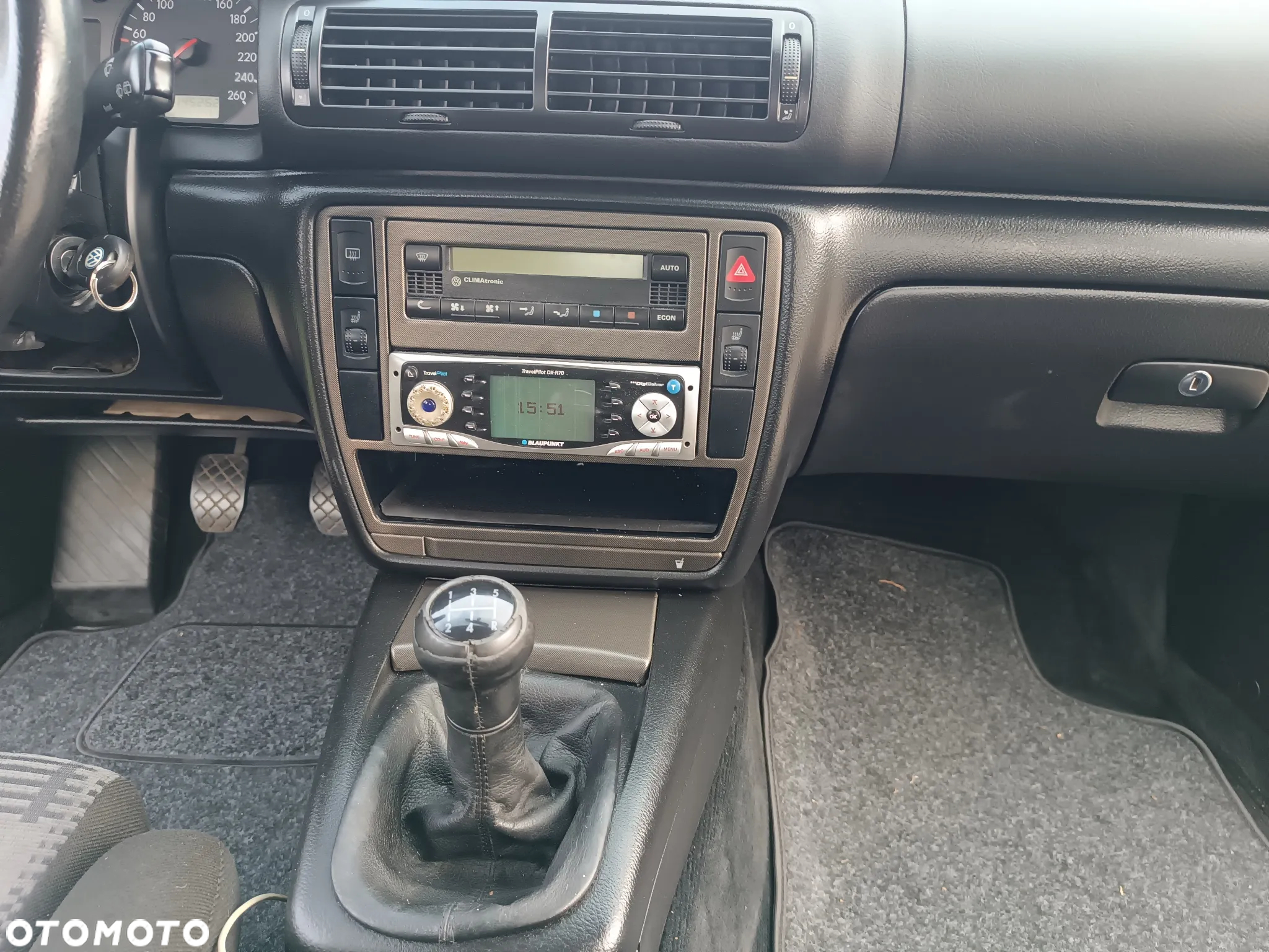 Volkswagen Passat 1.8 Comfortline - 25