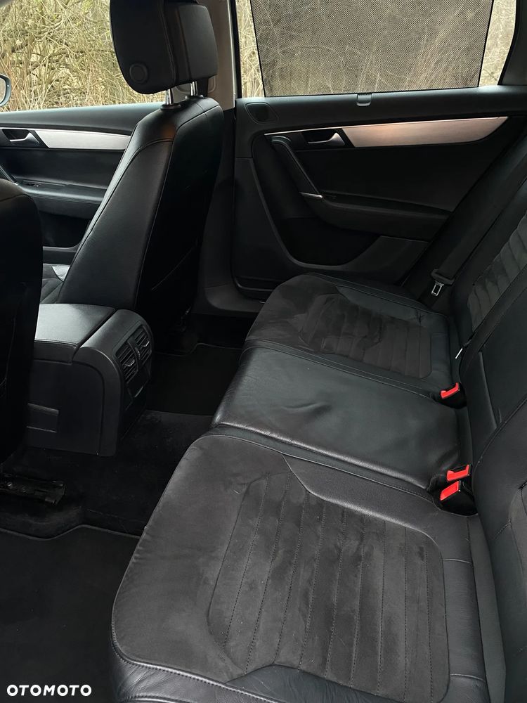 Volkswagen Passat 2.0 TDI Highline DSG - 13
