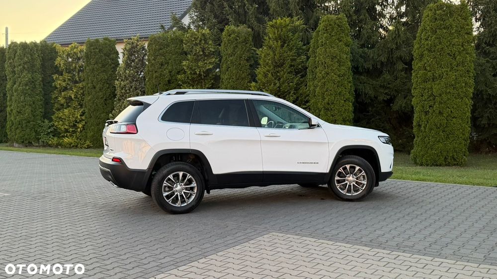 Jeep Cherokee - 11