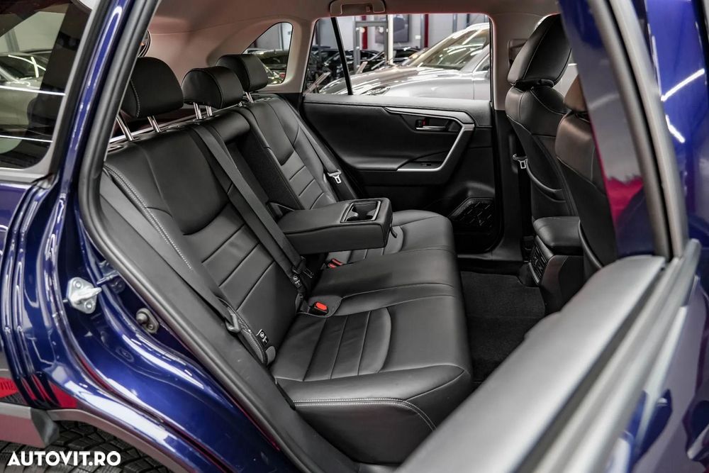 Toyota RAV4 2.0P CVT AWD Luxury - 6