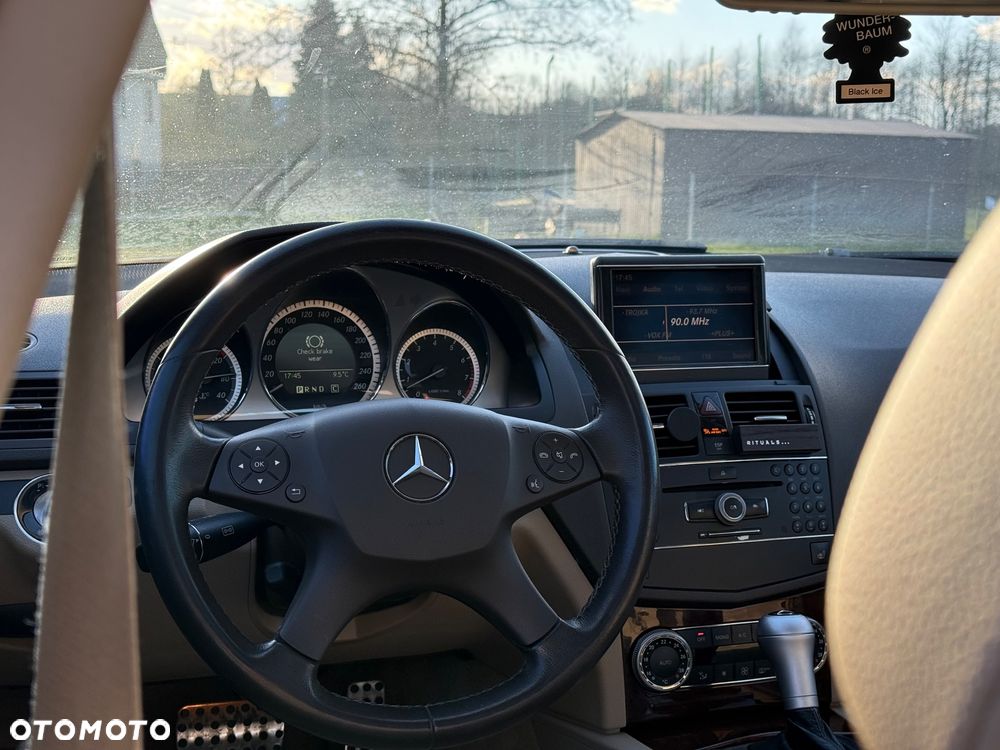 Mercedes-Benz Klasa C - 16