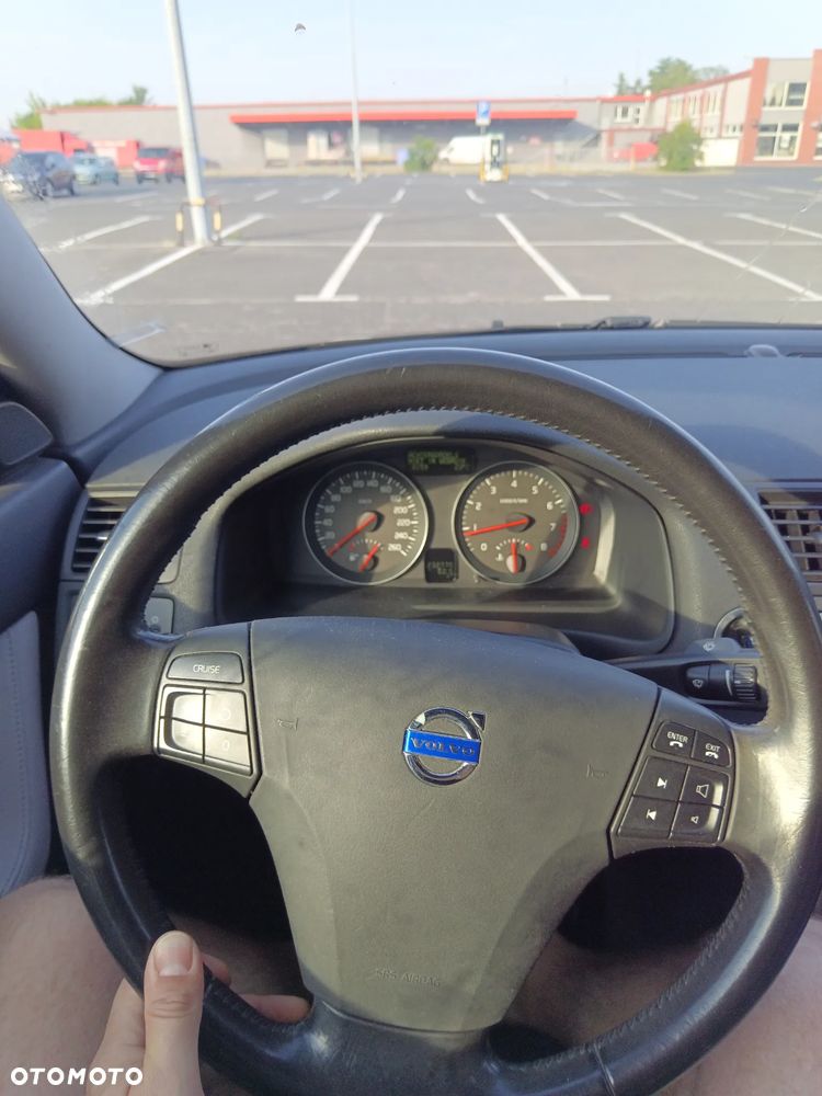 Volvo S40 1.6 Momentum - 5