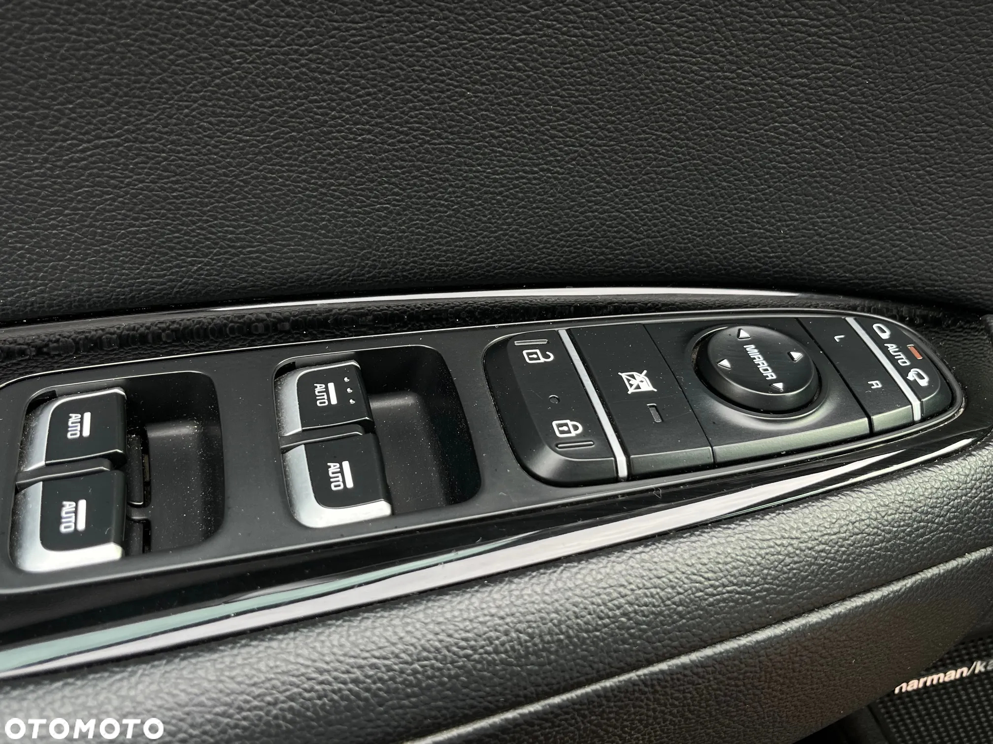 Kia Optima Plug-in Hybrid - 40