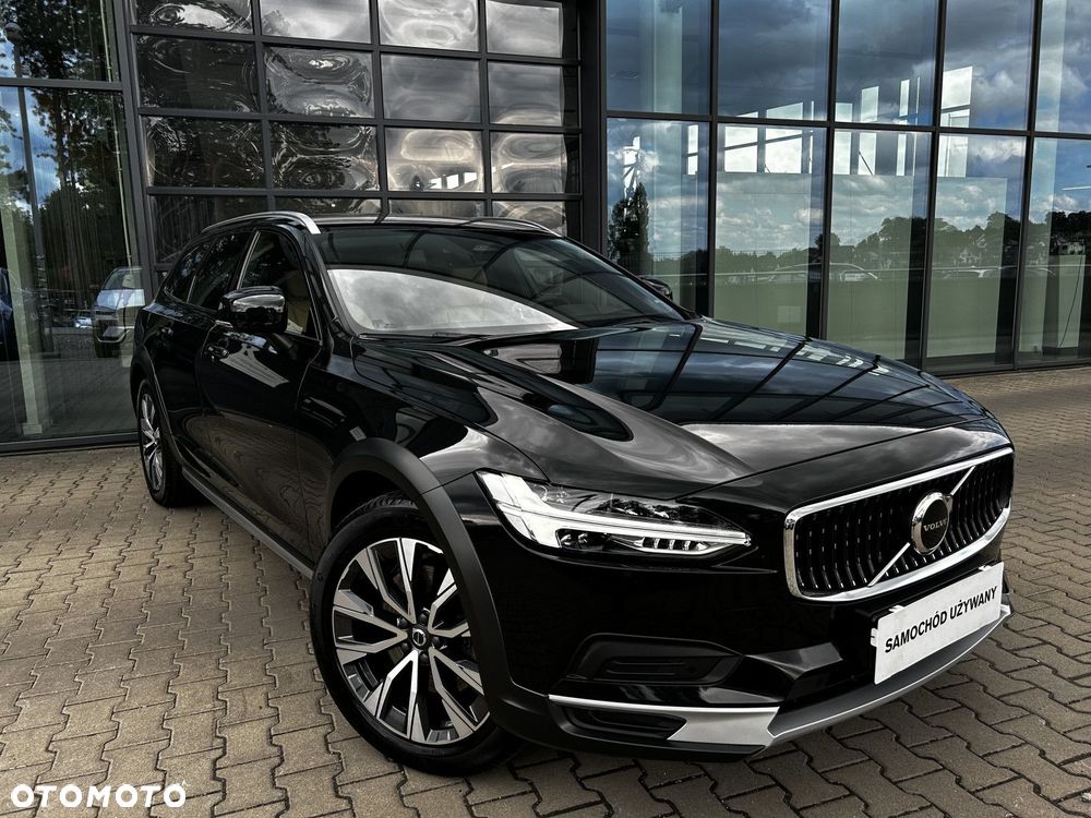 Volvo V90 Cross Country - 2