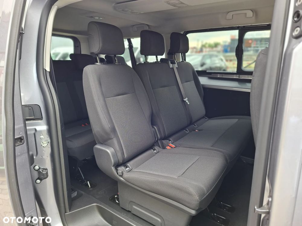 Opel Vivaro - 10
