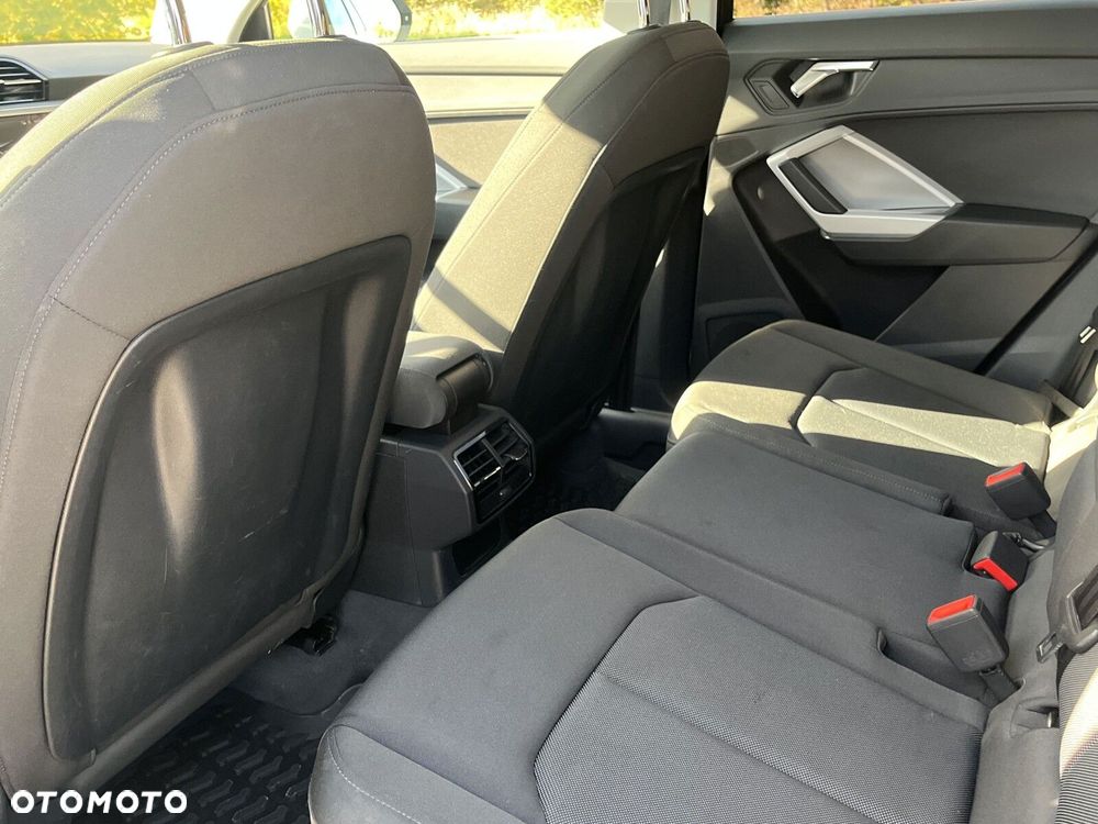 Audi Q3 Sportback - 14