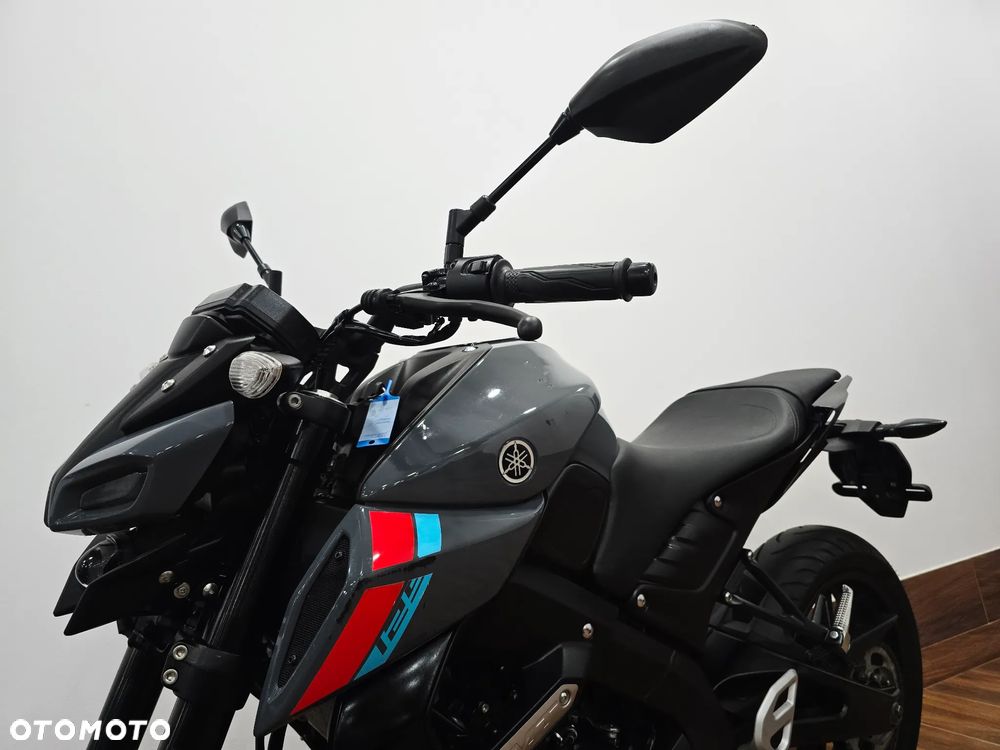 Yamaha MT - 5