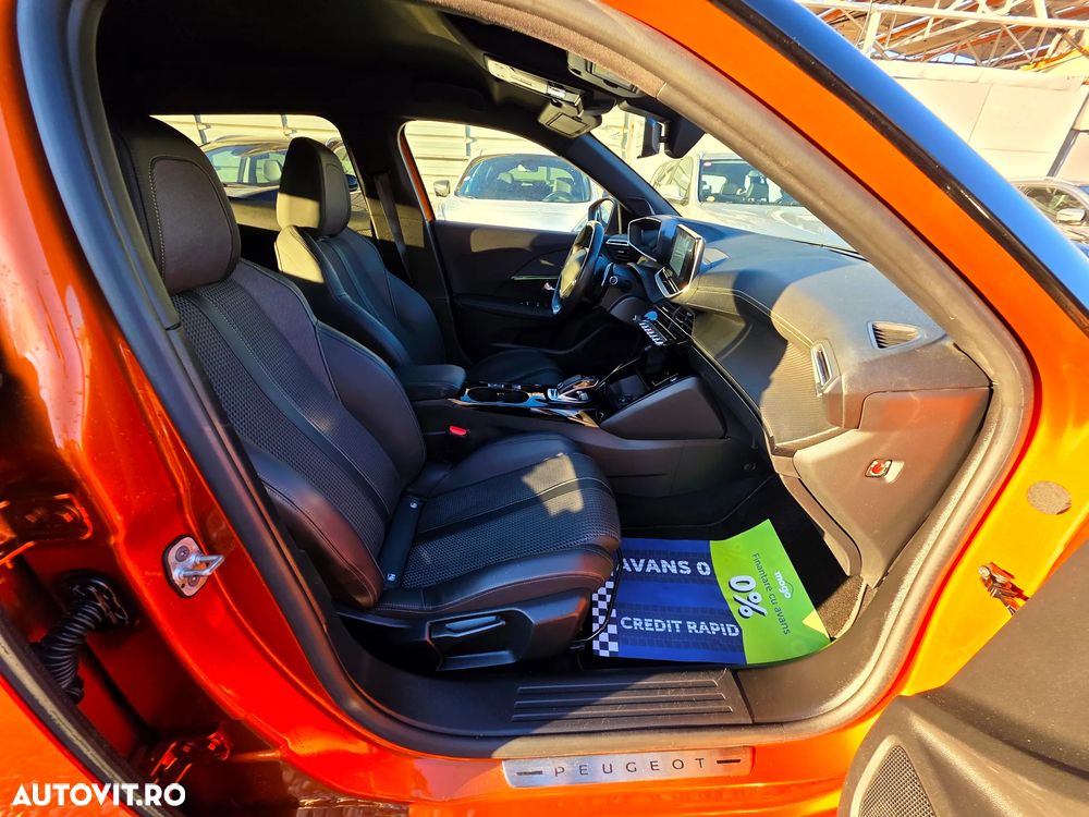 Peugeot 2008 PureTech 130 EAT8 GT Pack - 15