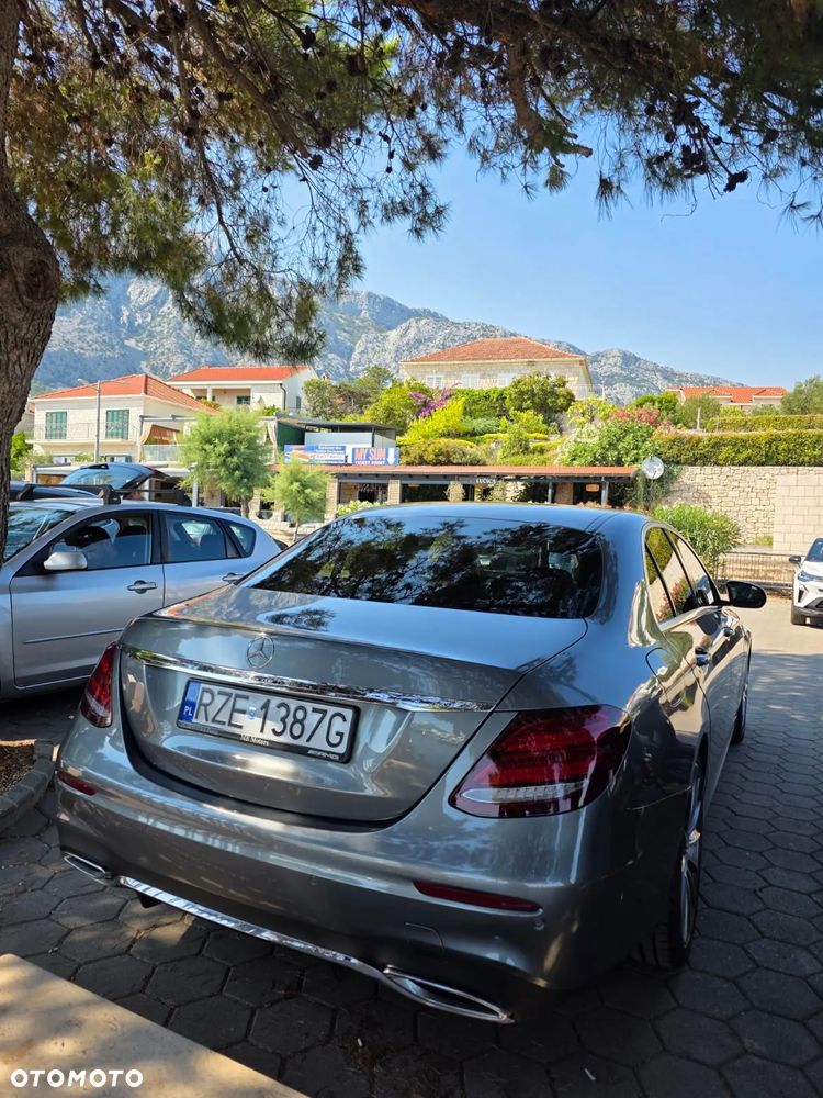 Mercedes-Benz Klasa E 220 d 9G-TRONIC AMG Line - 9