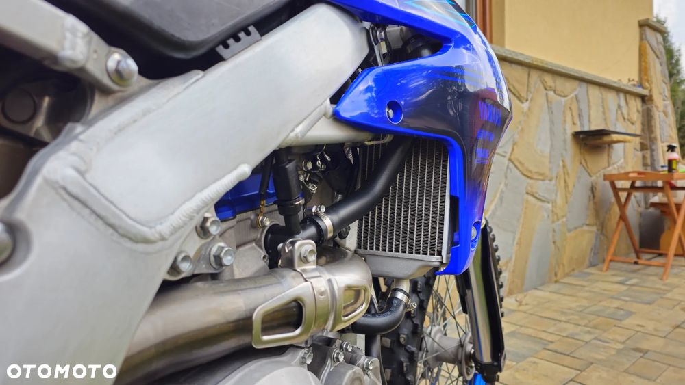 Yamaha YZ - 9