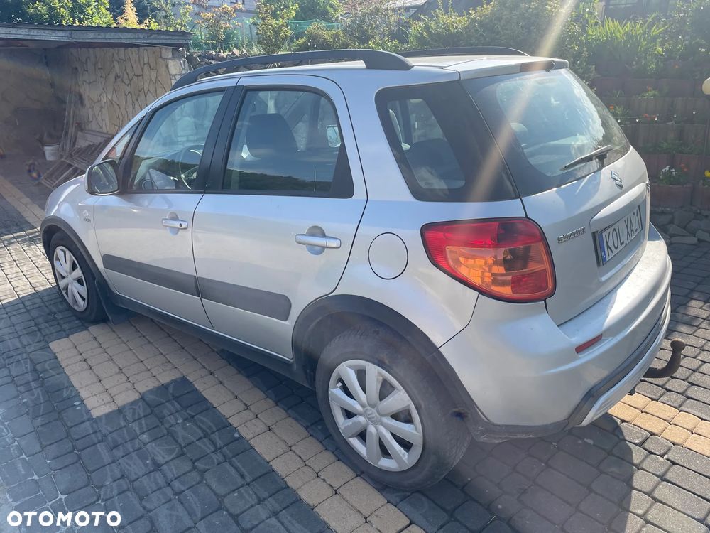 Suzuki SX4 1.9 DDiS 4WD GS / Premium - 6