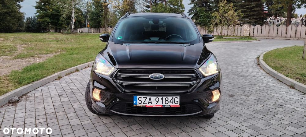 Ford Kuga 1.5 EcoBoost 2x4 ST-Line - 4