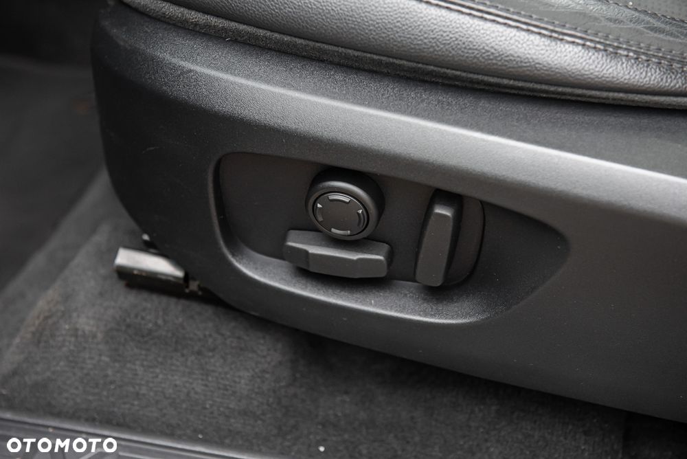 Land Rover Discovery Sport - 17