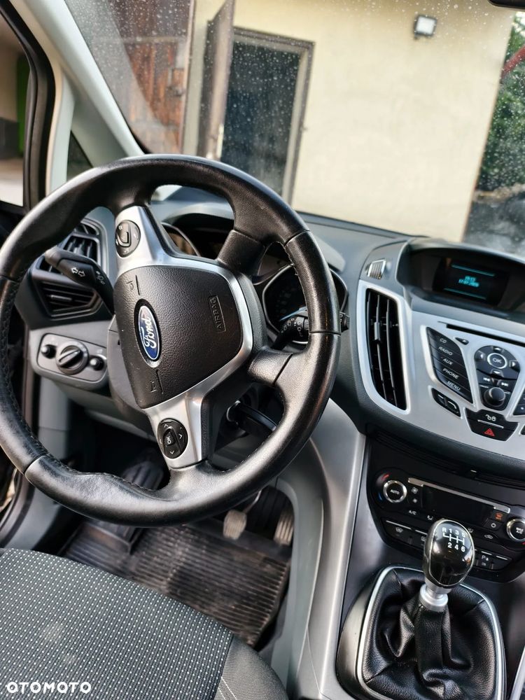 Ford Grand C-MAX - 15