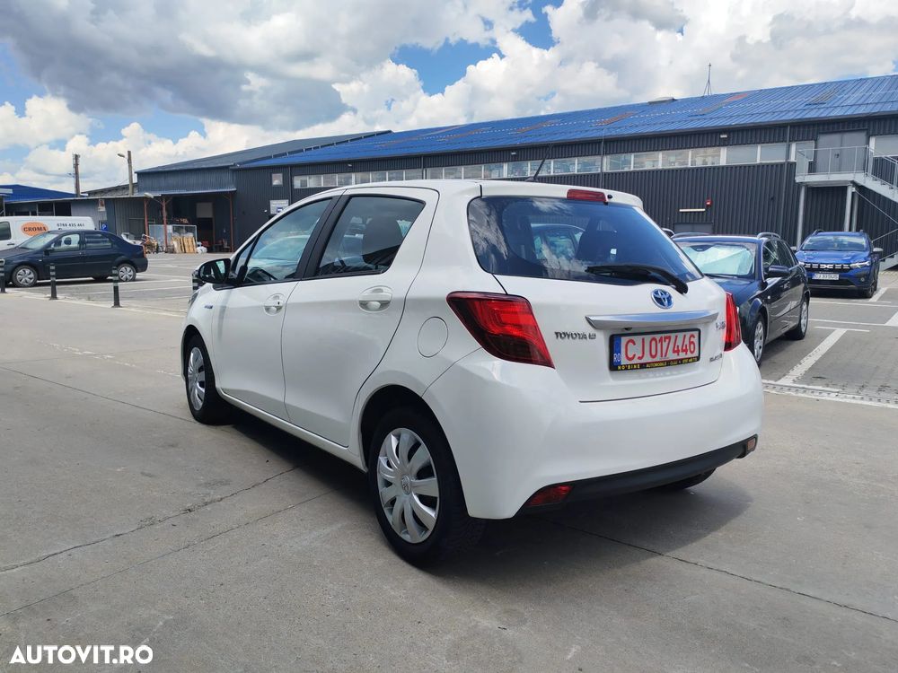 Toyota Yaris 1.5 VVT-i HSD Luna - 12