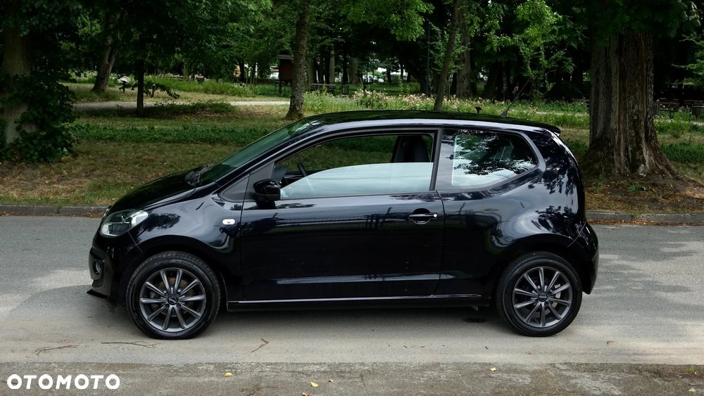 Volkswagen up! move - 23