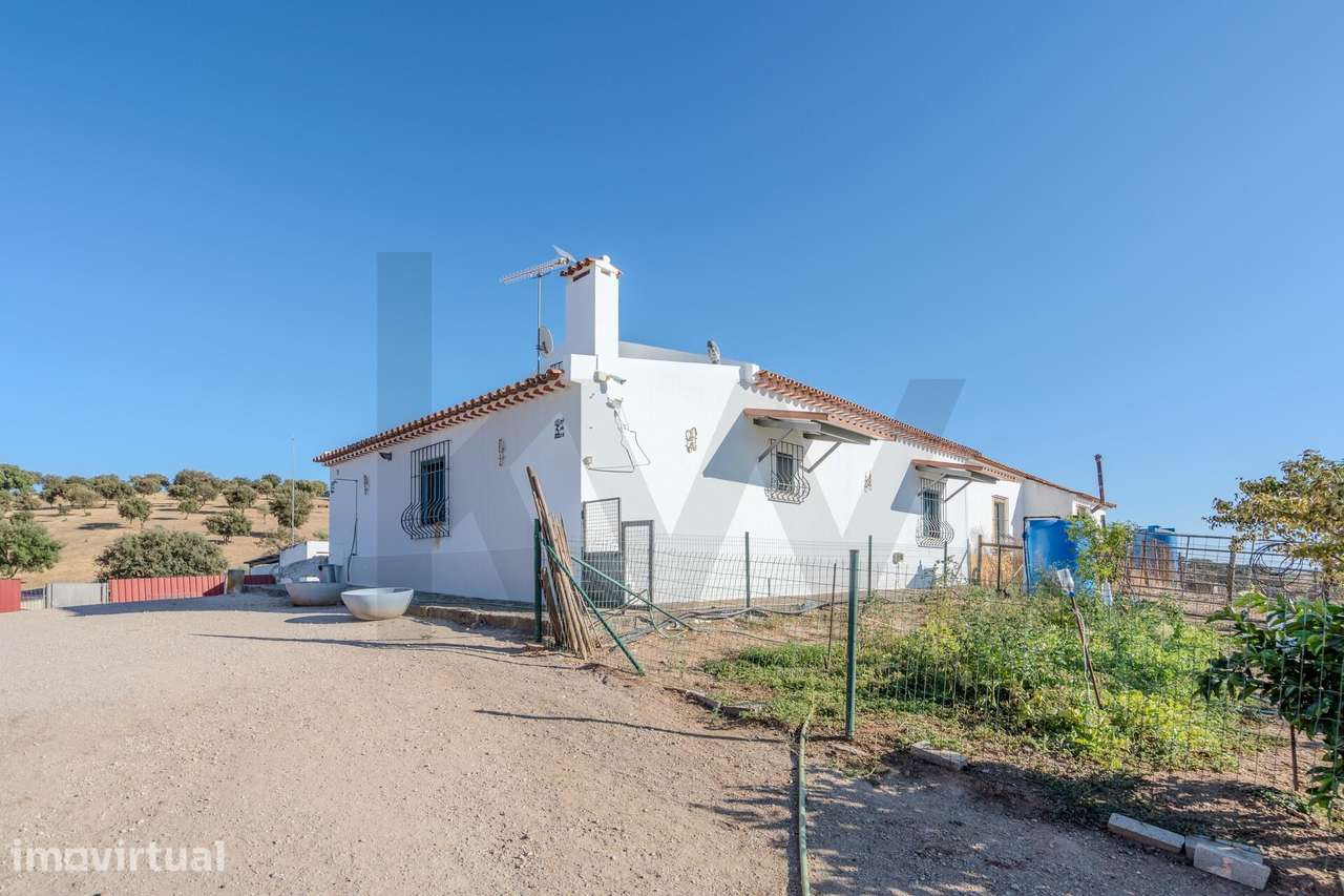 Herdade de 64 ha a 30 minutos de Évora que pode ser o seu refúgio no A - Grande imagem: 2/42