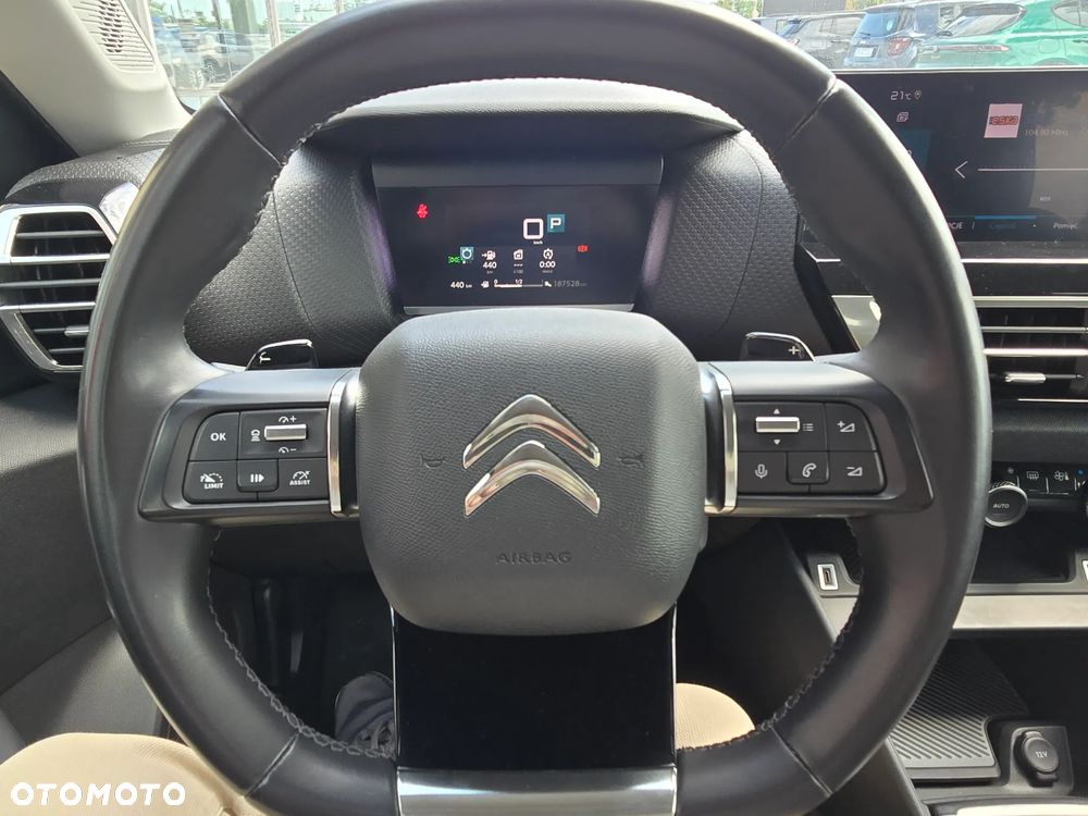 Citroën C4 BlueHDi 130 Stop&Start EAT8 SHINE - 23