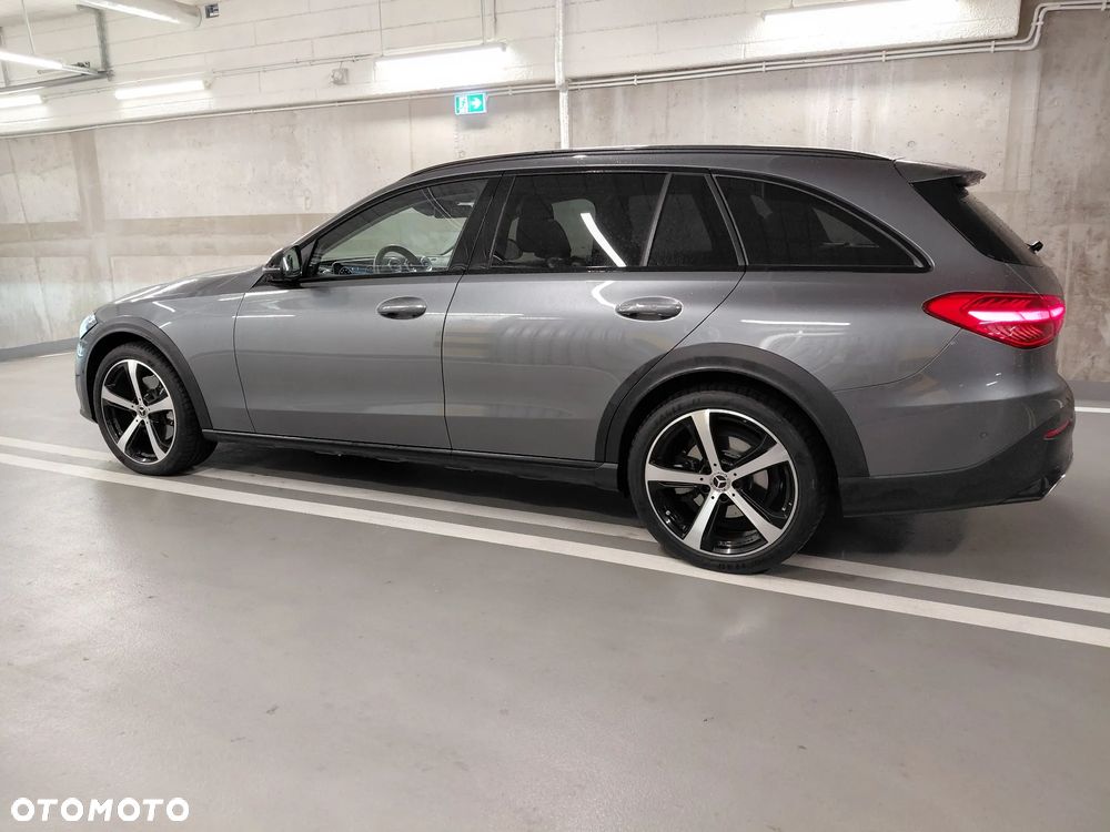 Mercedes-Benz Klasa C 220 d 4MATIC 9G-TRONIC - 25