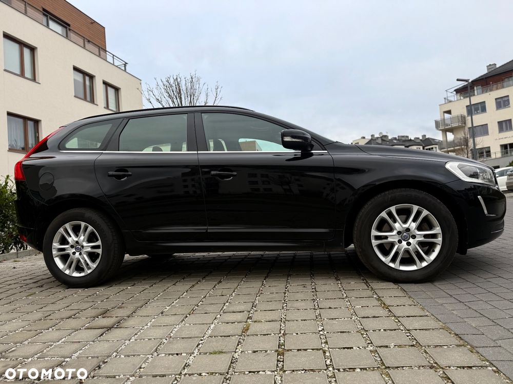 Volvo XC 60 D3 Geartronic Momentum - 14