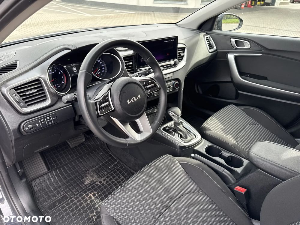 Kia Ceed 1.5 T-GDI M DCT - 9