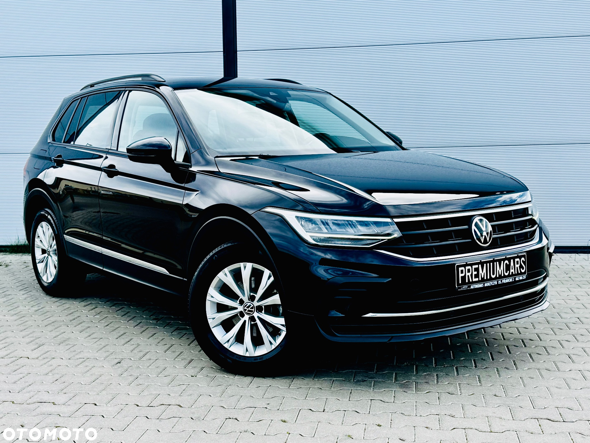 Volkswagen Tiguan - 11