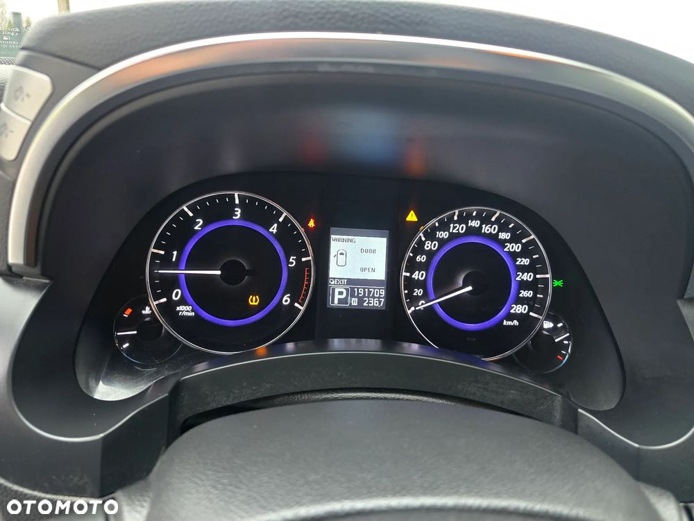 Infiniti QX70 3.0d S Premium - 16