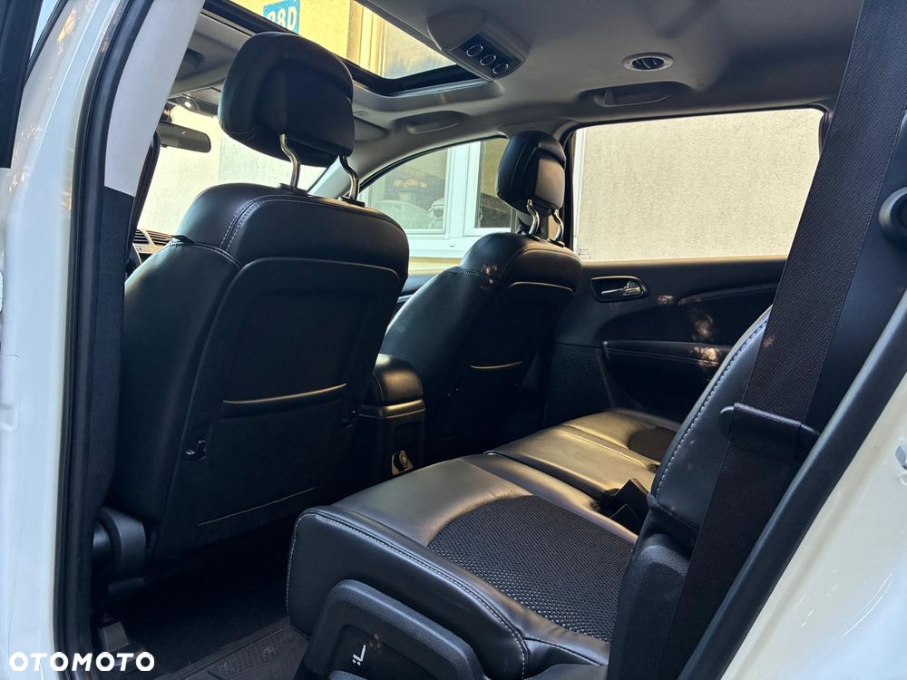 Dodge Journey - 10