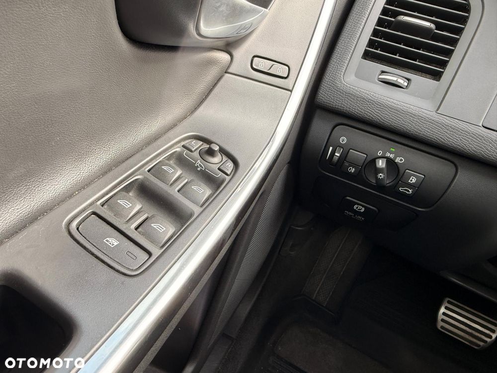 Volvo XC 60 - 18