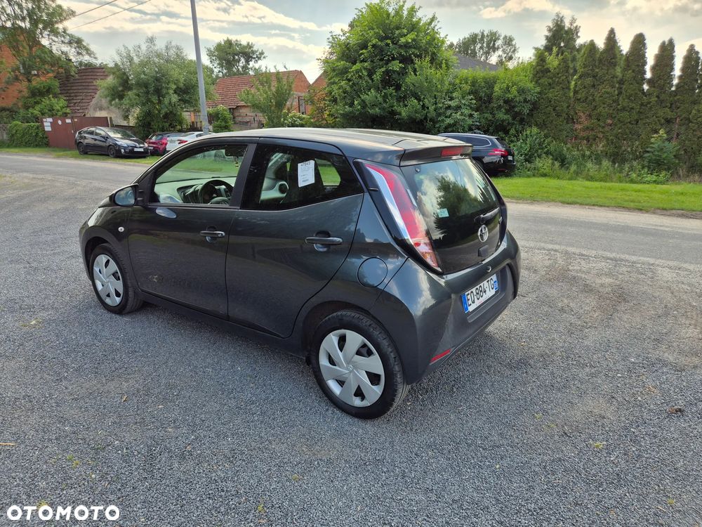 Toyota Aygo x-cite - 10