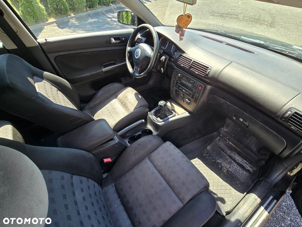 Volkswagen Passat - 6