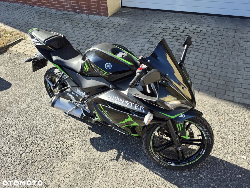 Yamaha YZF - 26