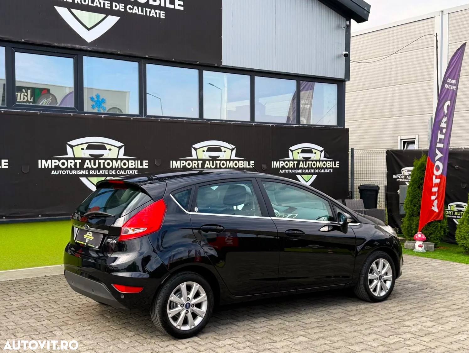Ford Fiesta 1.4 Ghia - 13
