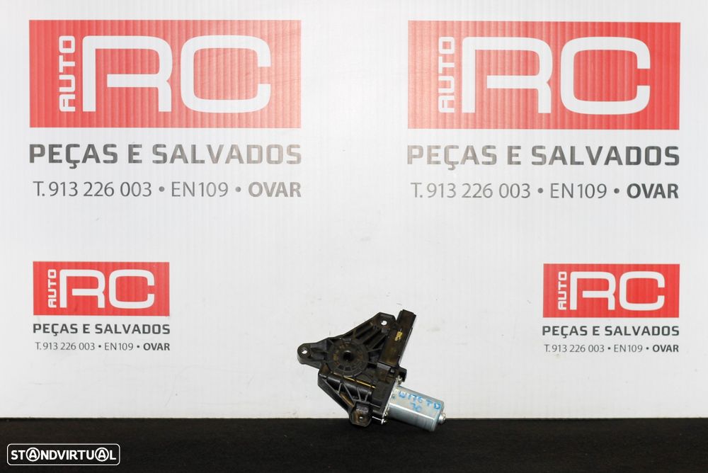 MOTOR ELEVATÓRIO DO VIDRO TRASEIRO DIREITO MERCEDES W176 - 1