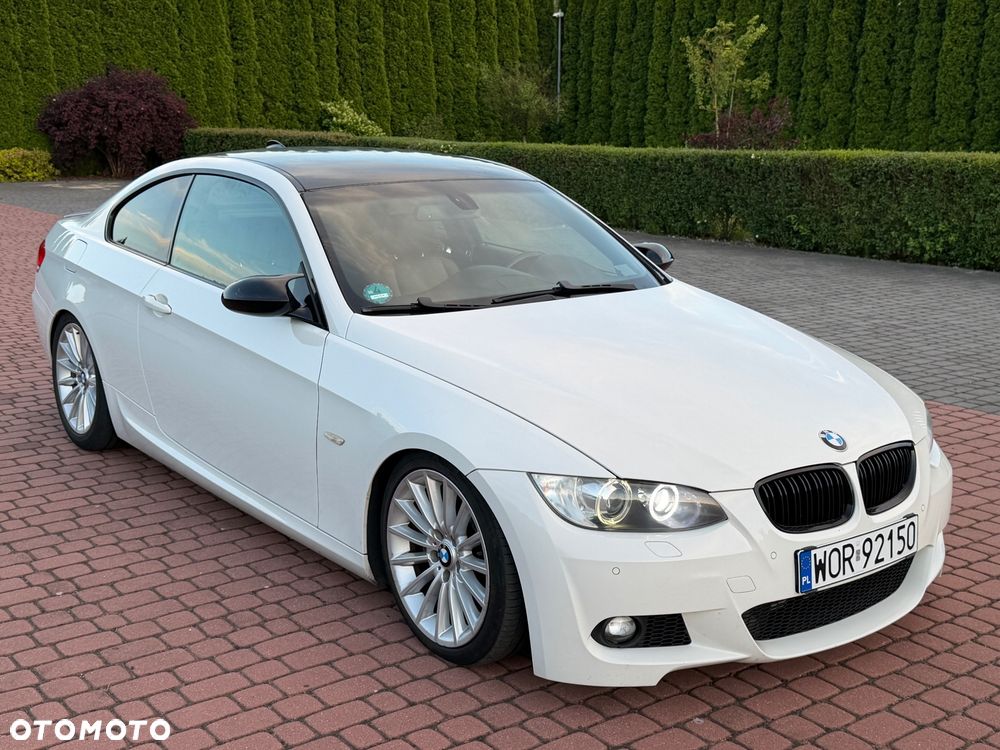 BMW Seria 3 330d M Sport Edition - 16