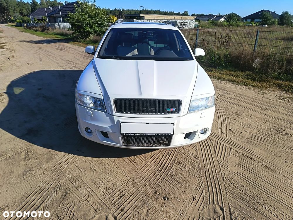 Skoda Octavia 2.0 TFSI RS - 2