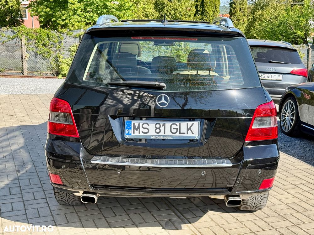 Mercedes-Benz GLK 220 CDI (BlueEFFICIENCY) - 10