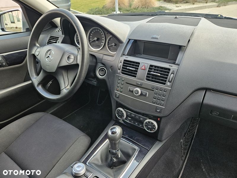 Mercedes-Benz Klasa C - 21
