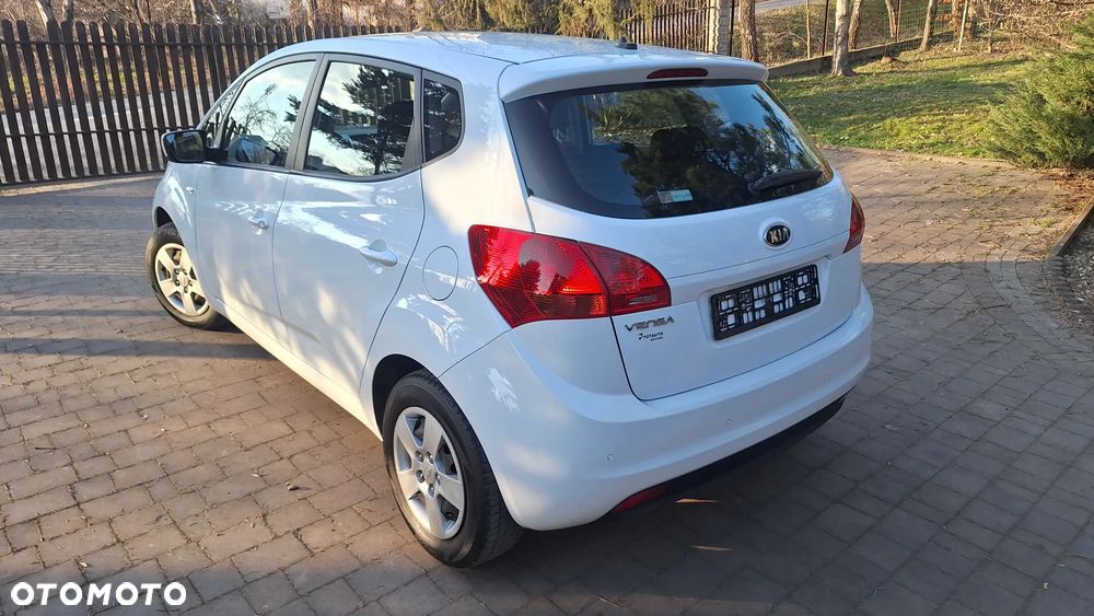 Kia Venga 1.4 CVVT Attract - 19