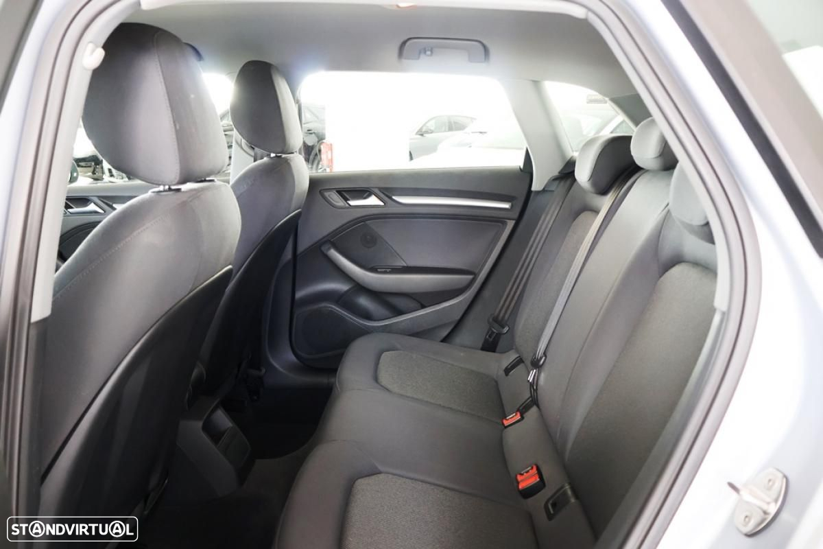Audi A3 Sportback 1.6 TDI - 17