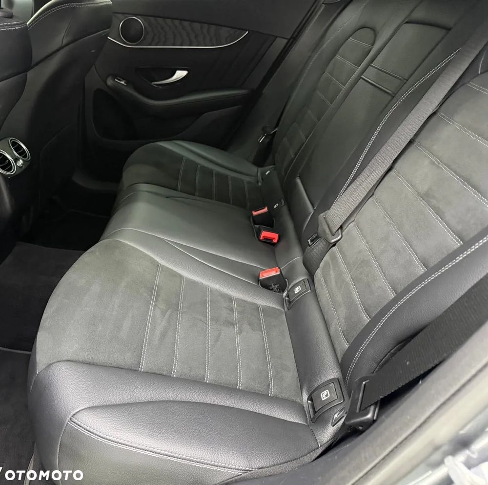 Mercedes-Benz GLC 300 de 4-Matic Business Edition - 27