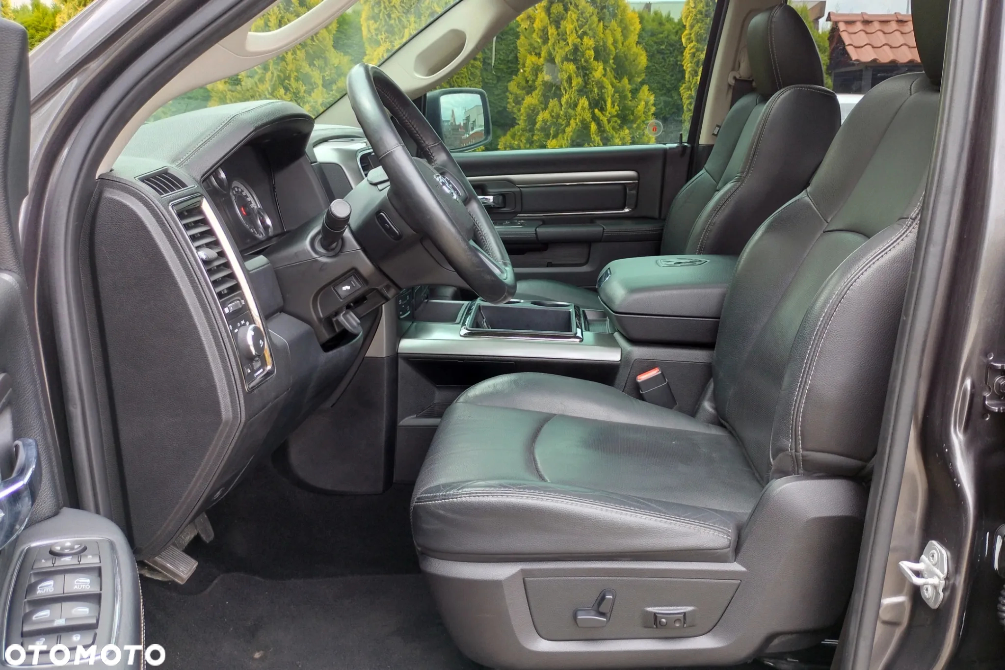 RAM 1500 5.7 Quad Cab Longbed Laramie Sport
