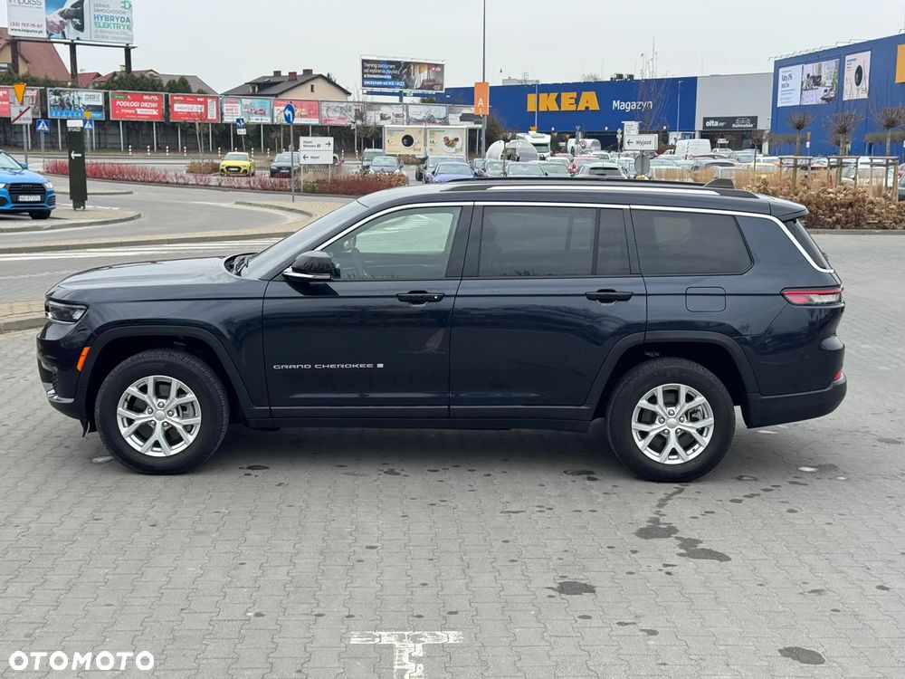 Jeep Grand Cherokee - 24