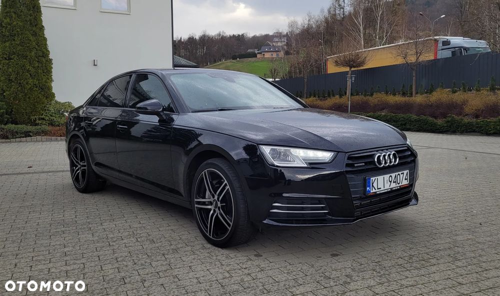 Audi A4 Limousine - 8