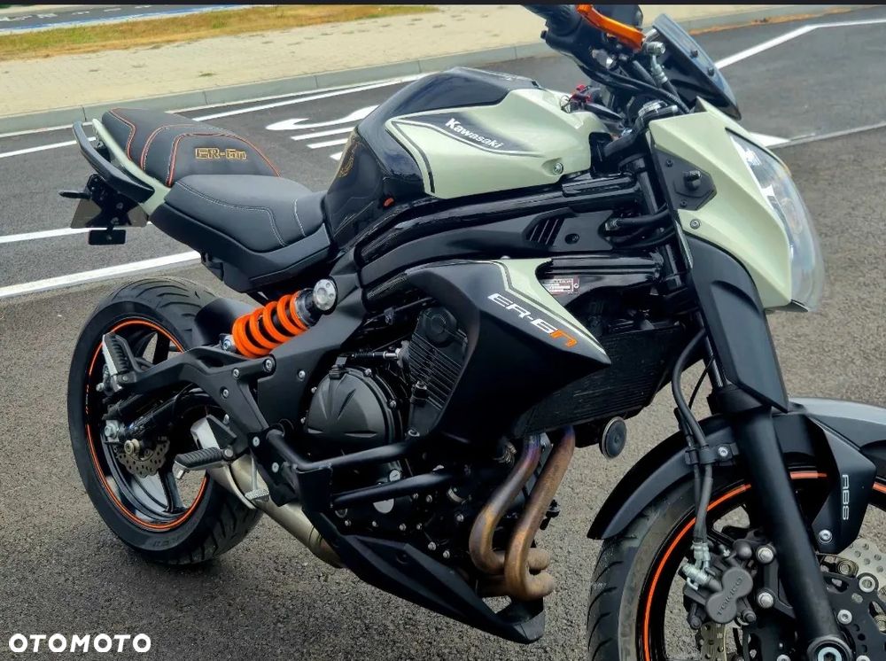 Kawasaki ER - 27