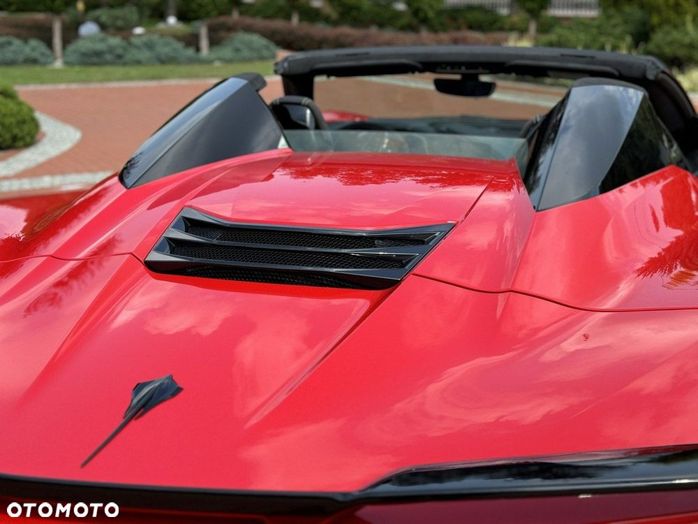 Chevrolet Corvette - 18