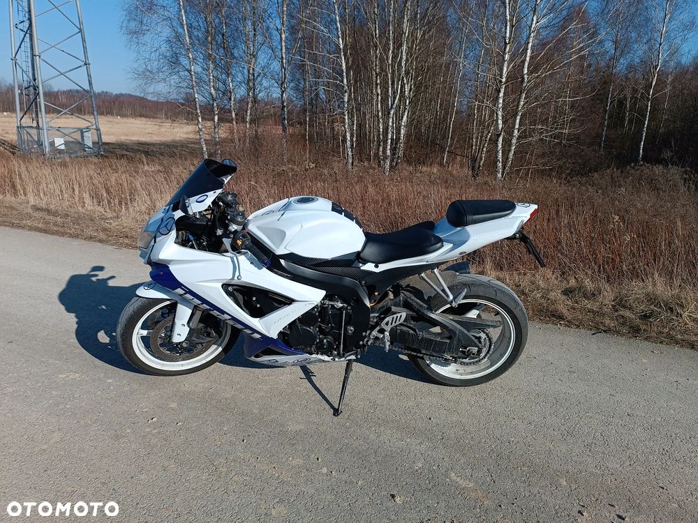 Suzuki GSX-R - 4