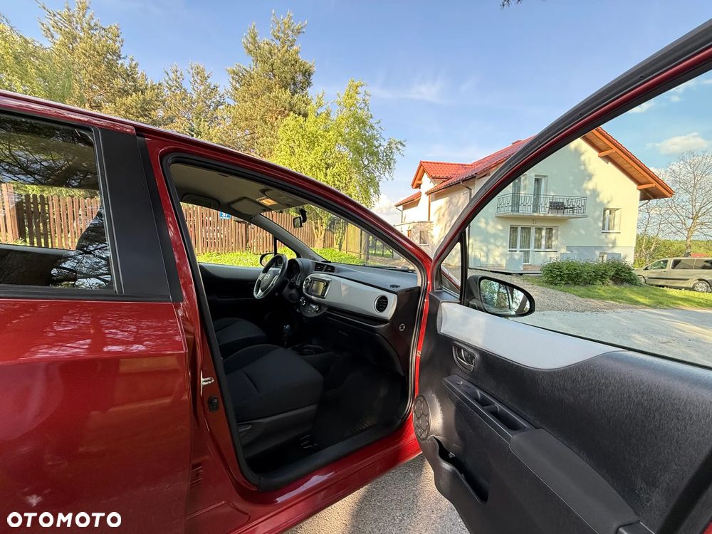 Toyota Yaris Hybrid 100 Premium EU6 - 22